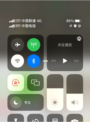 龙城苹果手机维修分享iPhone双卡信号解决办法 